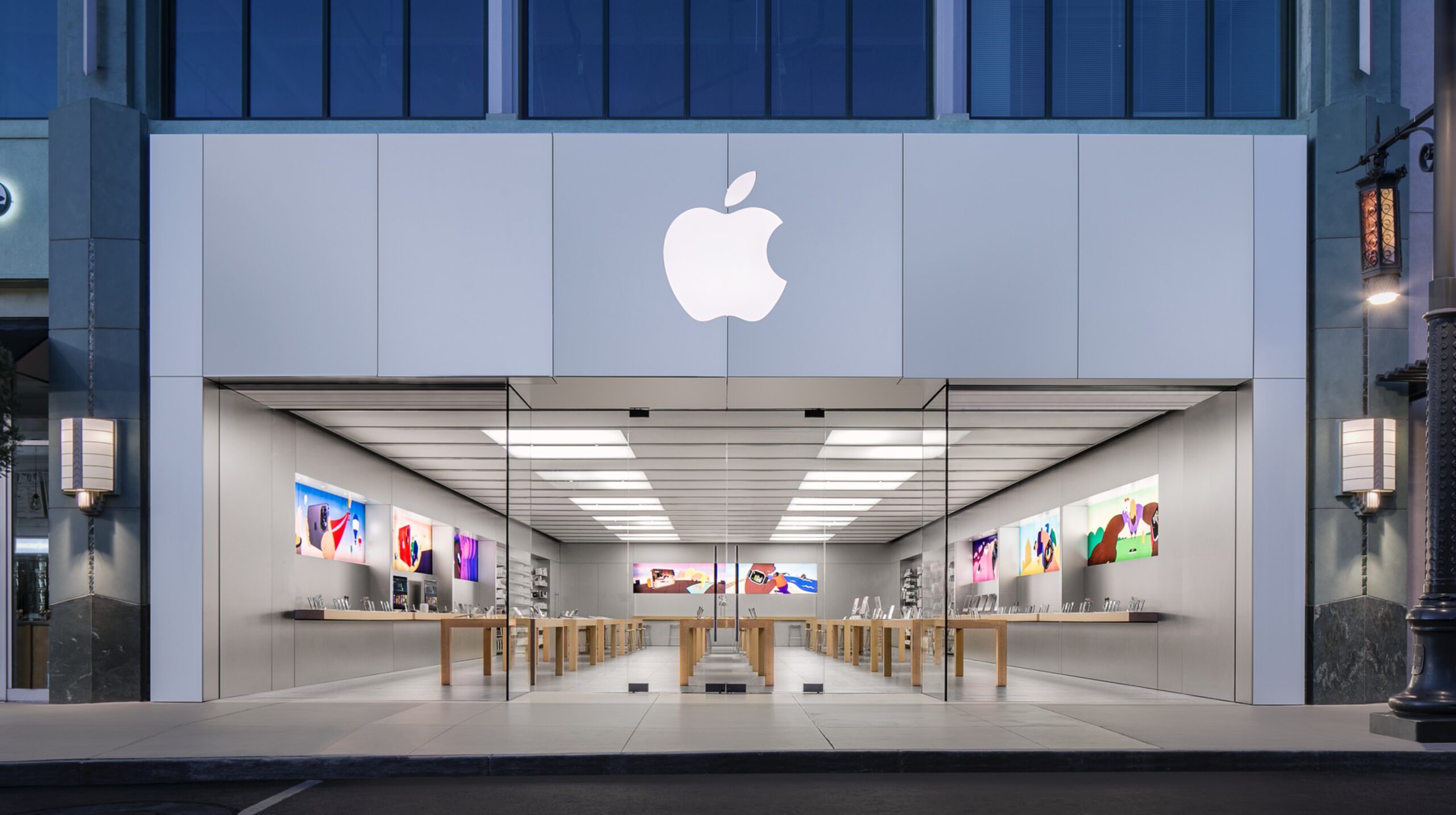 Apple Card Ends Partnership with Goldman Sachs – Report